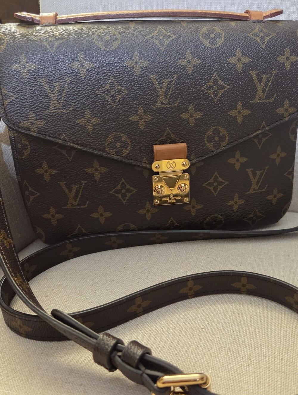 Louis Vuitton Pochette Metis Monogram Canvas Crossbody with Gold Hardware